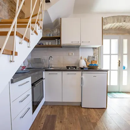 בית נופש Stone House Kurtic Stara *