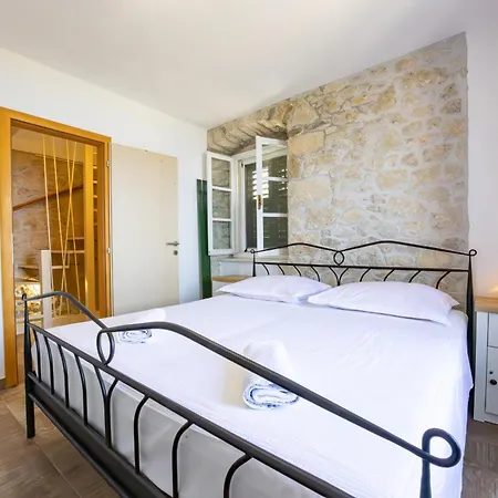 Nyaraló Stone House Kurtic Stara