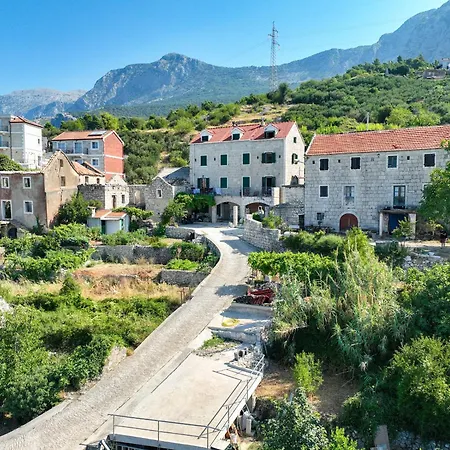 Stone House Kurtic Stara Ferienhaus Podgora (Split-Dalmatia)