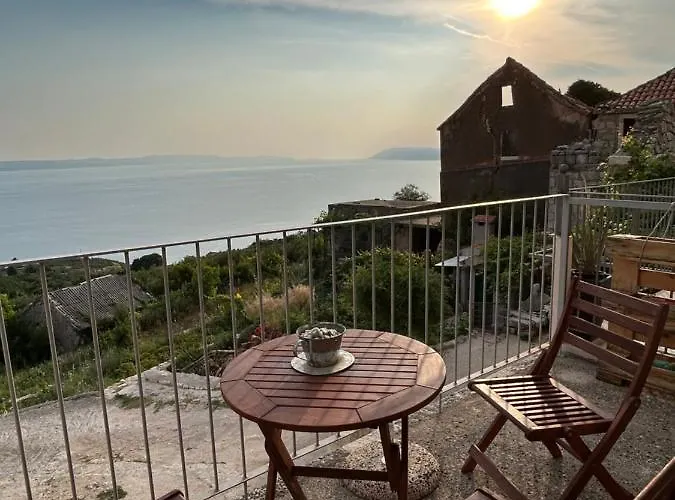 Stone House Kurtic Stara Podgora (Split-Dalmatia)