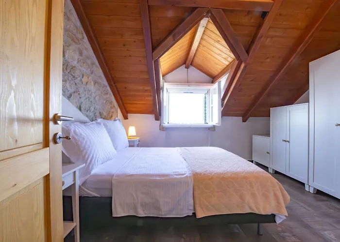 Ferienhaus Stone House Kurtic Stara Podgora (Split-Dalmatia)